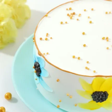 Golden Bloom Delight Cake