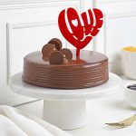 Lavish Truffle Round Cake