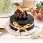 Luscious Chocolate Truffle Round Cake - Image 3
