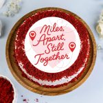 Artisan The Portrait Red Velvet Cake - Image 2