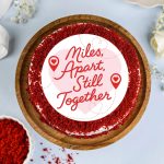 Artisan The Portrait Red Velvet Cake - Image 3