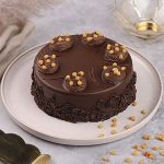 Round Chocolate Cream Cake